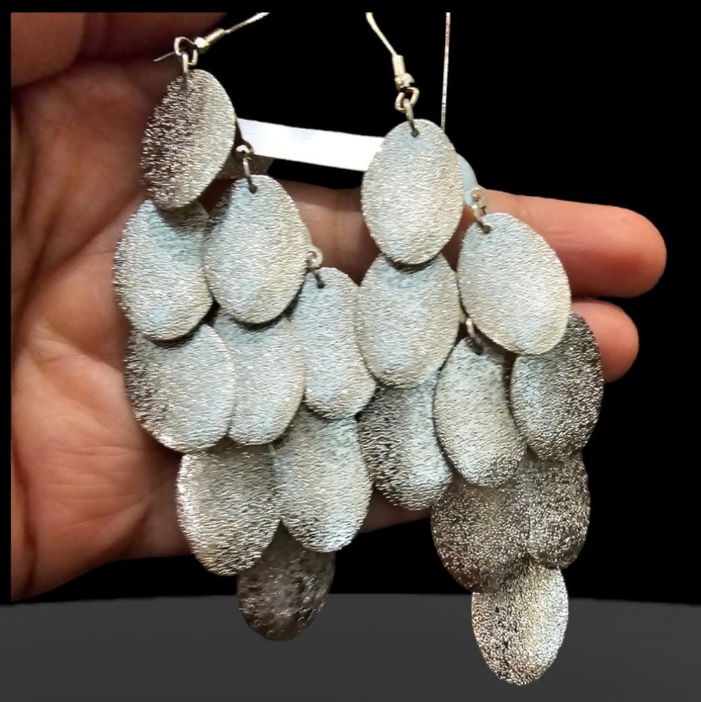 Silver plated frosted water drop dangle earring long light weight party earring